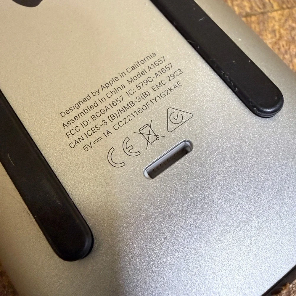 Apple Magic Mouse 2 OS Space Gray Black Excellent A1657 Rechargeable Wireless